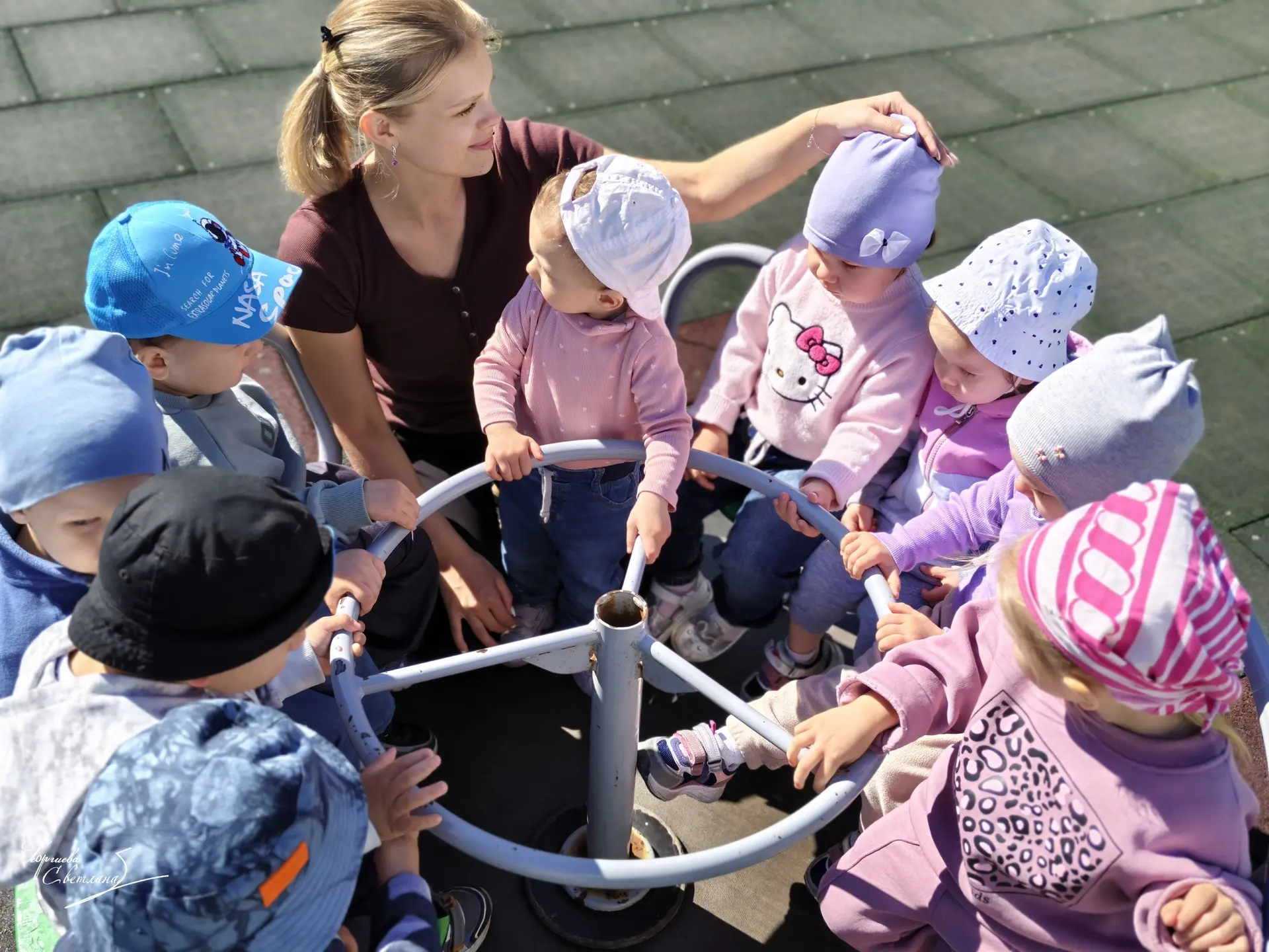 🌱☀️🌱Маленькие открытия большого дня!🌱☀️🌱После увлекательного наблюдения за летней природой воспи