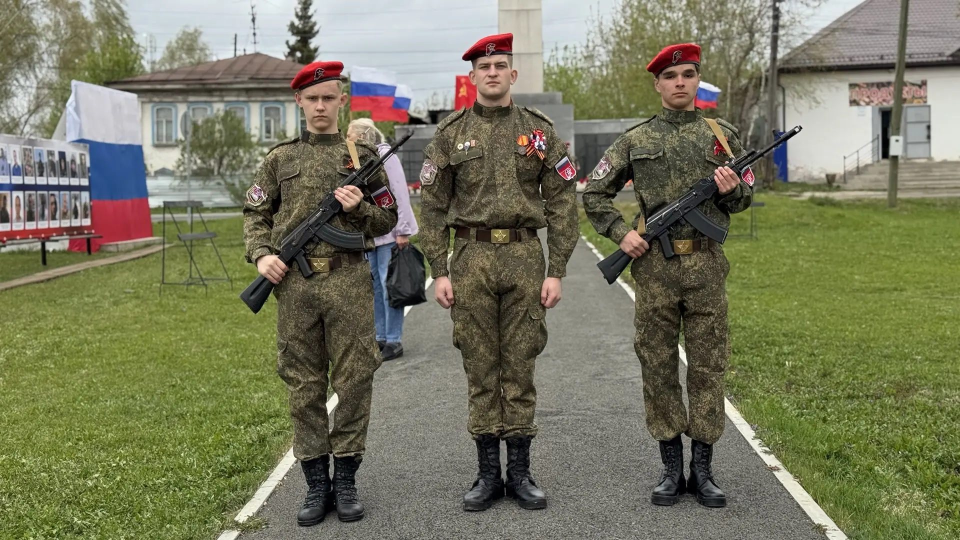 🔥 Честь и долг: юнармейский отряд «Орлята»

Наши ребята из юнармейского отряда «Орлята» приняли уча