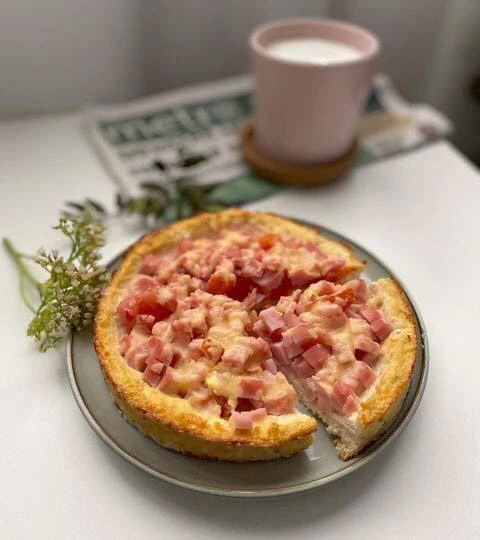 Киш с ветчиной и помидорами ⁣🥧