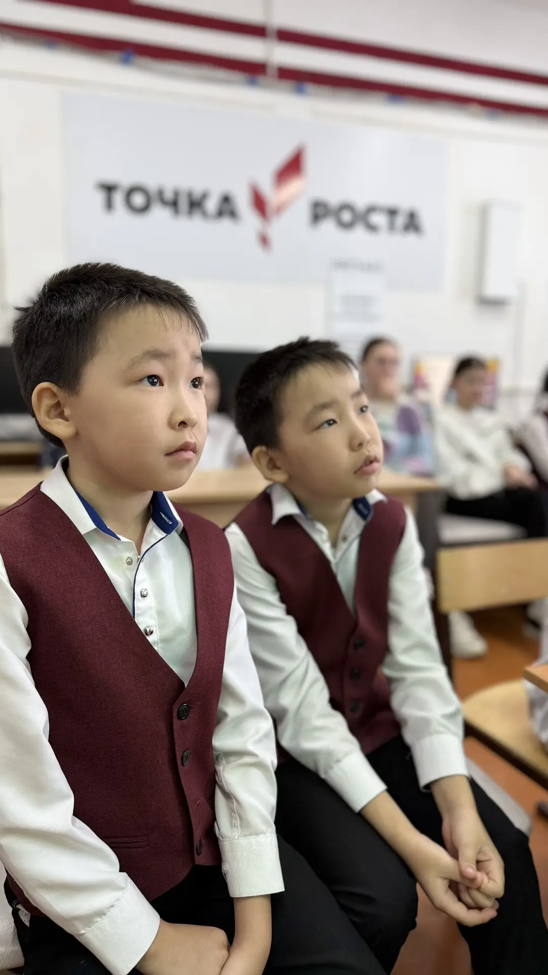 📌Сегодня с нашими учащимися прошла профилактическая беседа с сотрудниками Государствен...