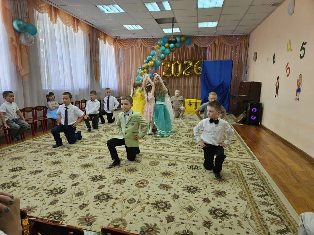 🎈💐✨Вот и пролетели беззаботные годы, наполненные играми, сказками и первой дружбой. На этой неделе