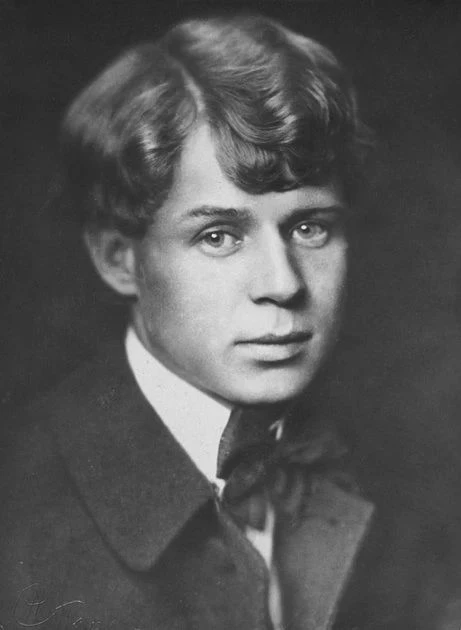 Сегодня, 3 октября 1895 года родился Сергей Есенин, один из главных поэтов эпохи Серебр...