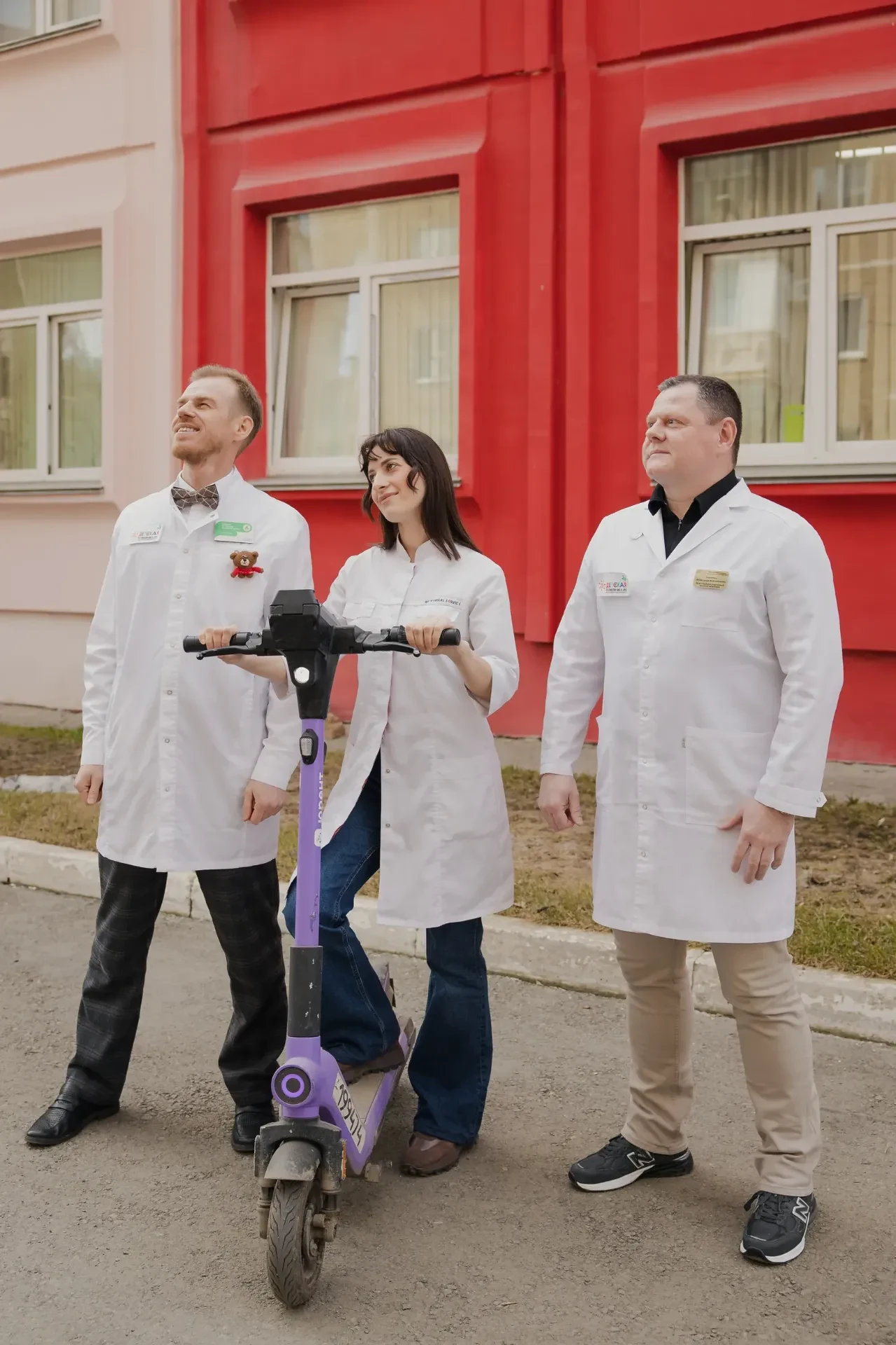 🛴 Доктор едет к вам!   Ежедневно наши врачи проходят пешком порядка 10 км, чтобы помочь каждому паци