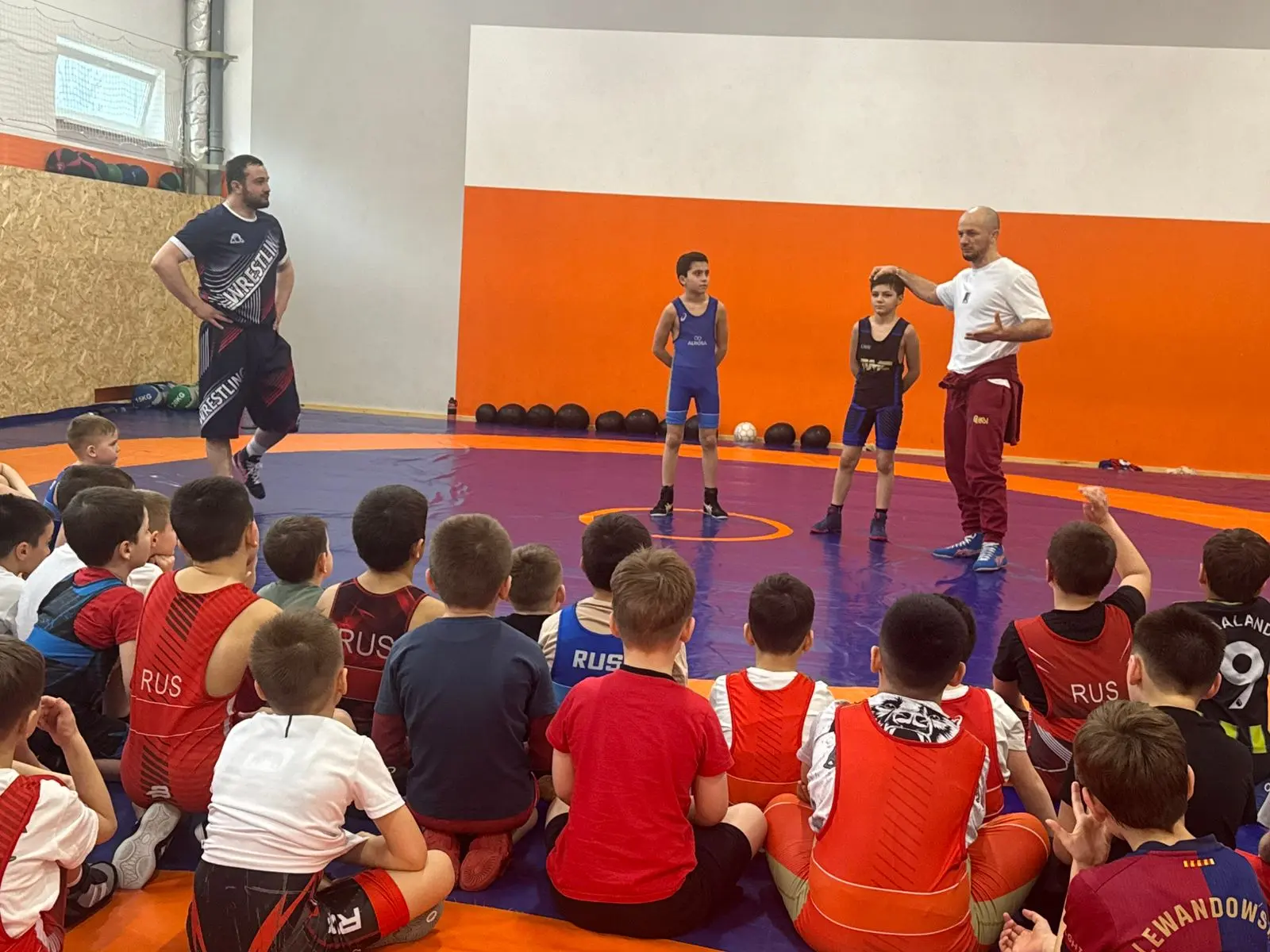 🤼 Настоящий праздник спорта состоялся в секции греко-римской борьбы! Олимпийский чемпион Алан Хугаев