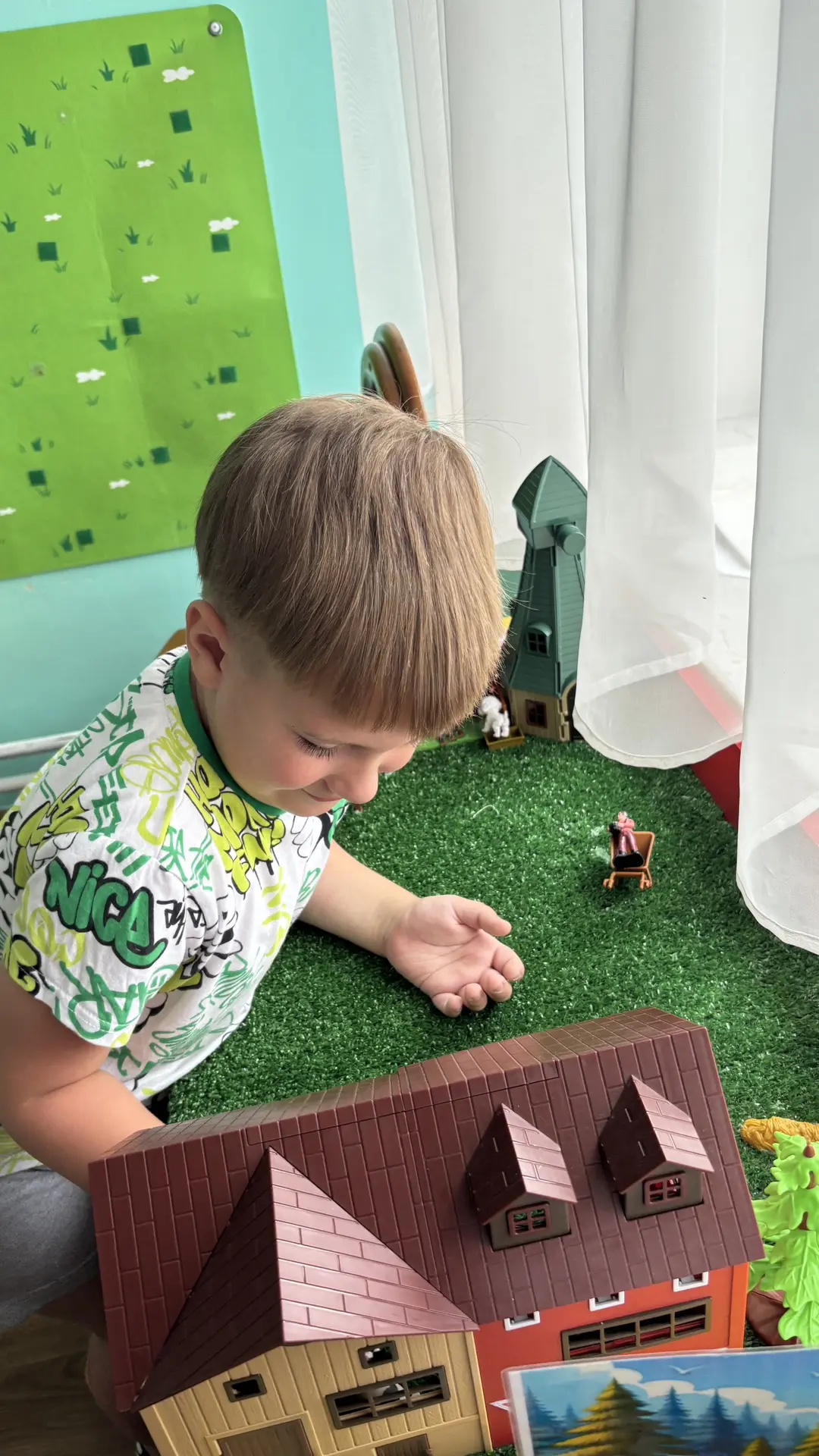 🧸 Игра — это не только весело, но и полезно!

Сегодня в нашей группе ребята с удовольствием играли 