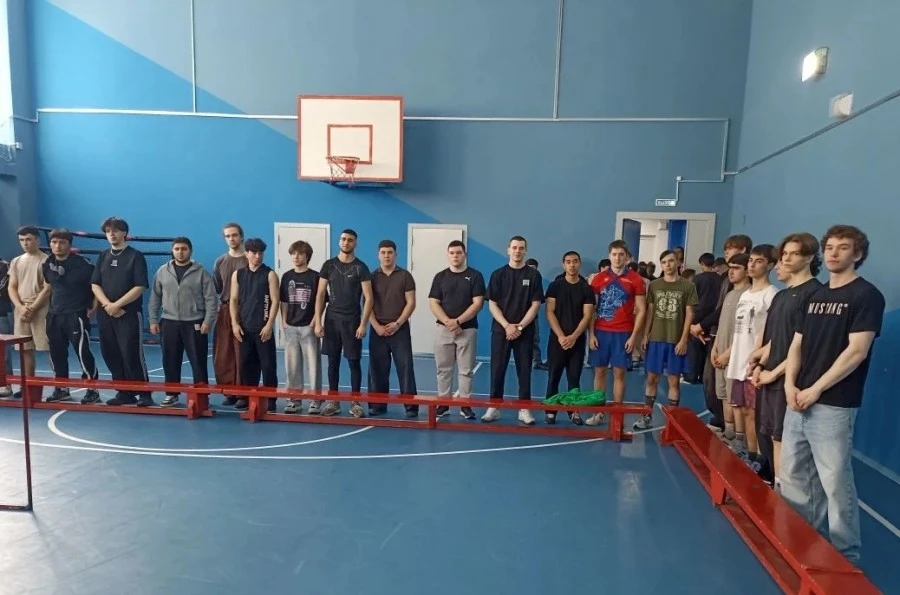 🏆 Спартакиада СПО Железнодорожного района: итоги соревнований по армрестлингу  Захватывающие состяза