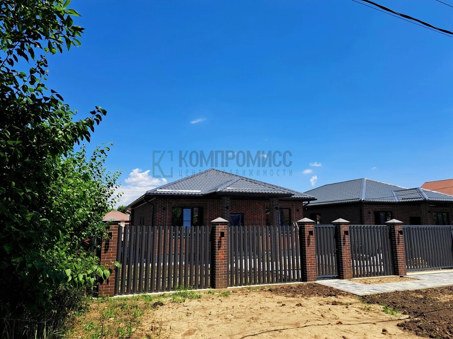 📍Впустите свет в свою жизнь: новый дом, просторная планировка, готовый ремонт
 
🏡Дом 125 м2 (три и