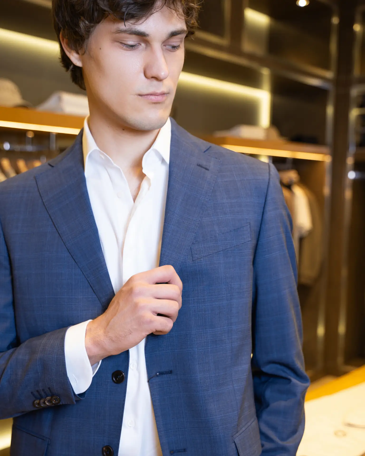Элегантный образ от бренда CORNELIANI