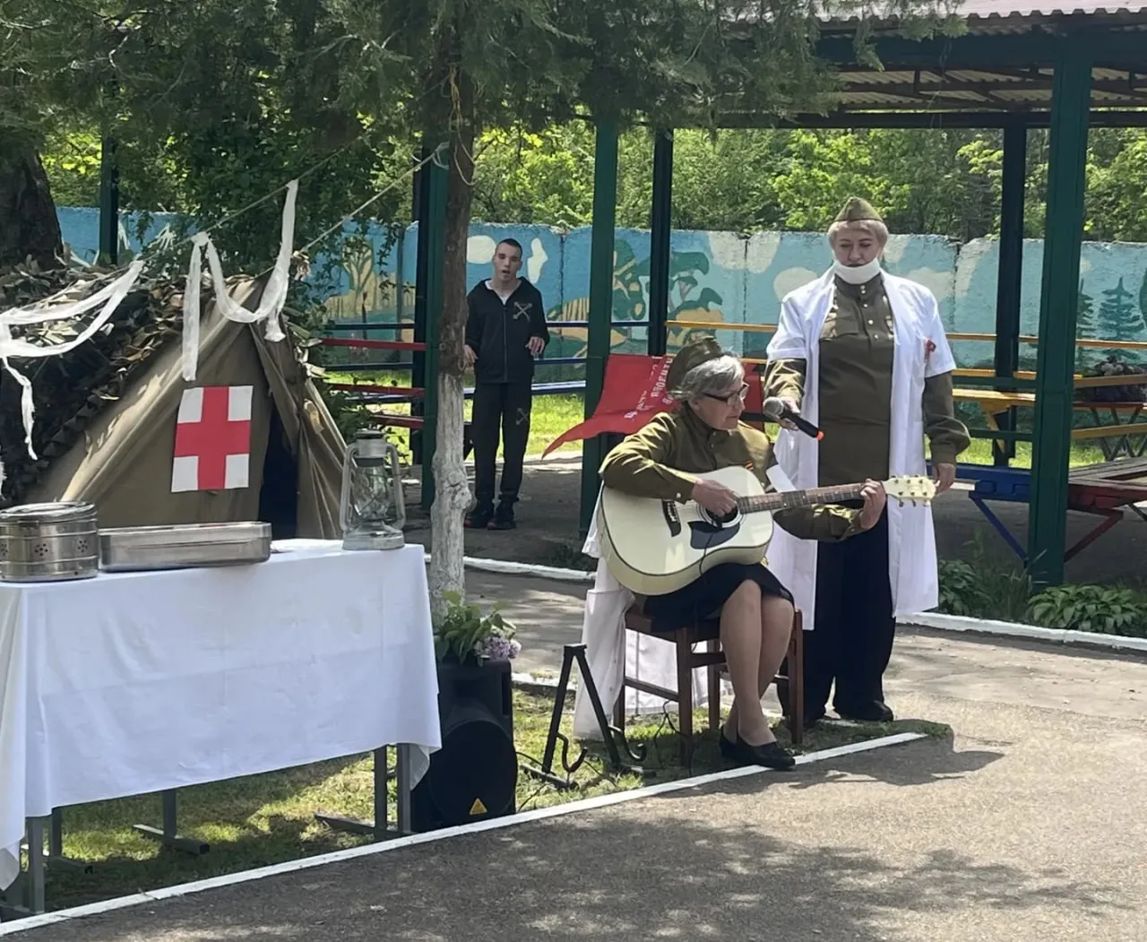 В Кропоткинском детском доме-интернате в преддверии Дня Победы сотрудники и воспитанники организовал