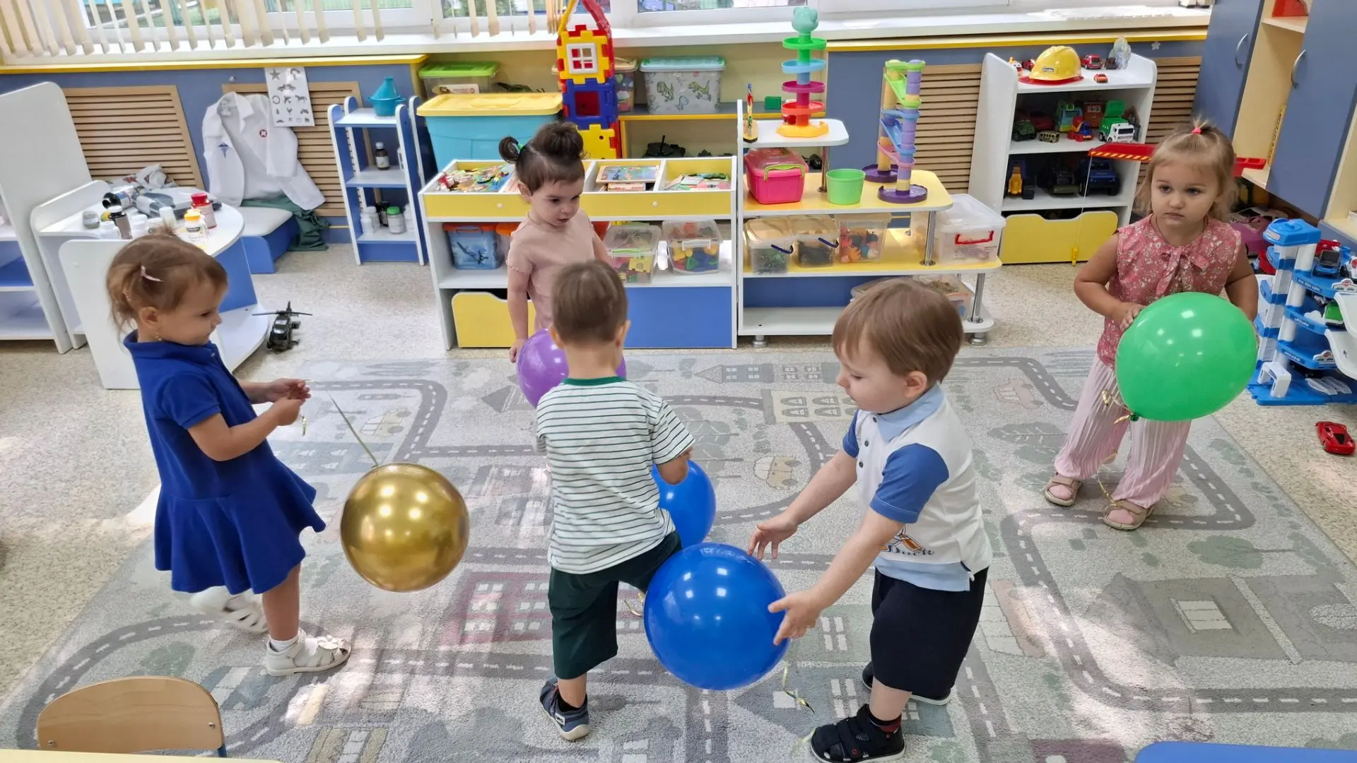 День знаний: море радости и воздушных шариков! 🎉