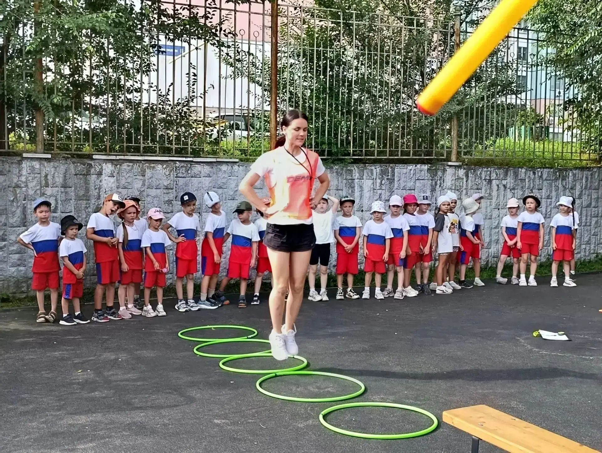 Полюбуйтесь, поглядите