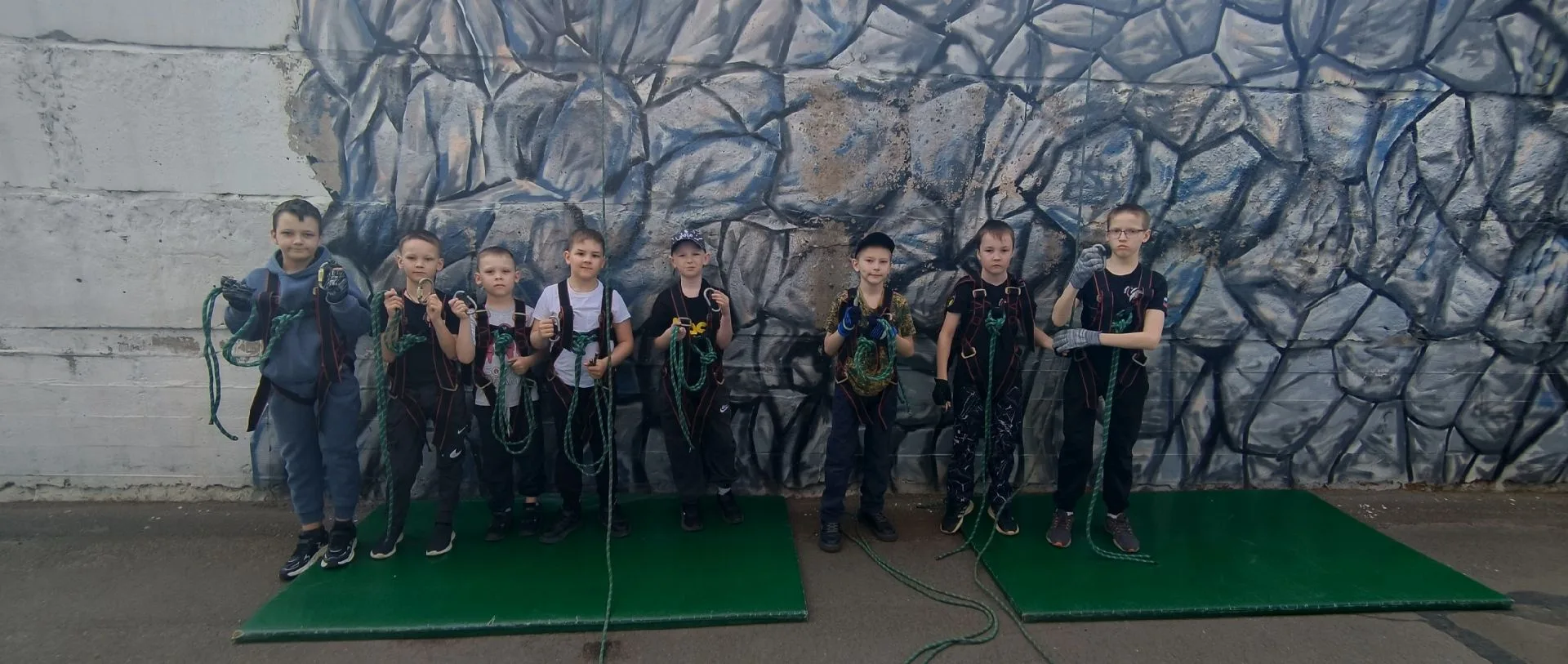 🧗‍♂️ В ВСПЦ «Эдельвейс» впервые у курсантов первого года обучения секции каратэ-до нач...
