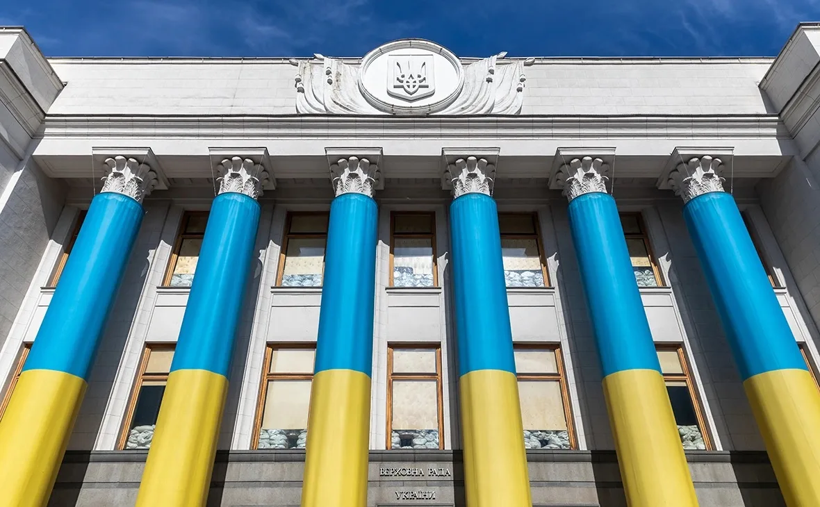Депутат Рады предложила закрепить нейтральный статус Украины в Конституции