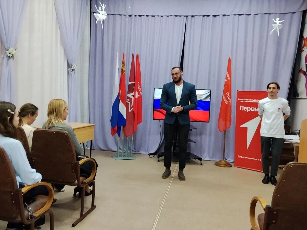Первый паспорт — это шаг во взрослую жизнь!    30 апреля на базе «Центра детского творчества» прошла
