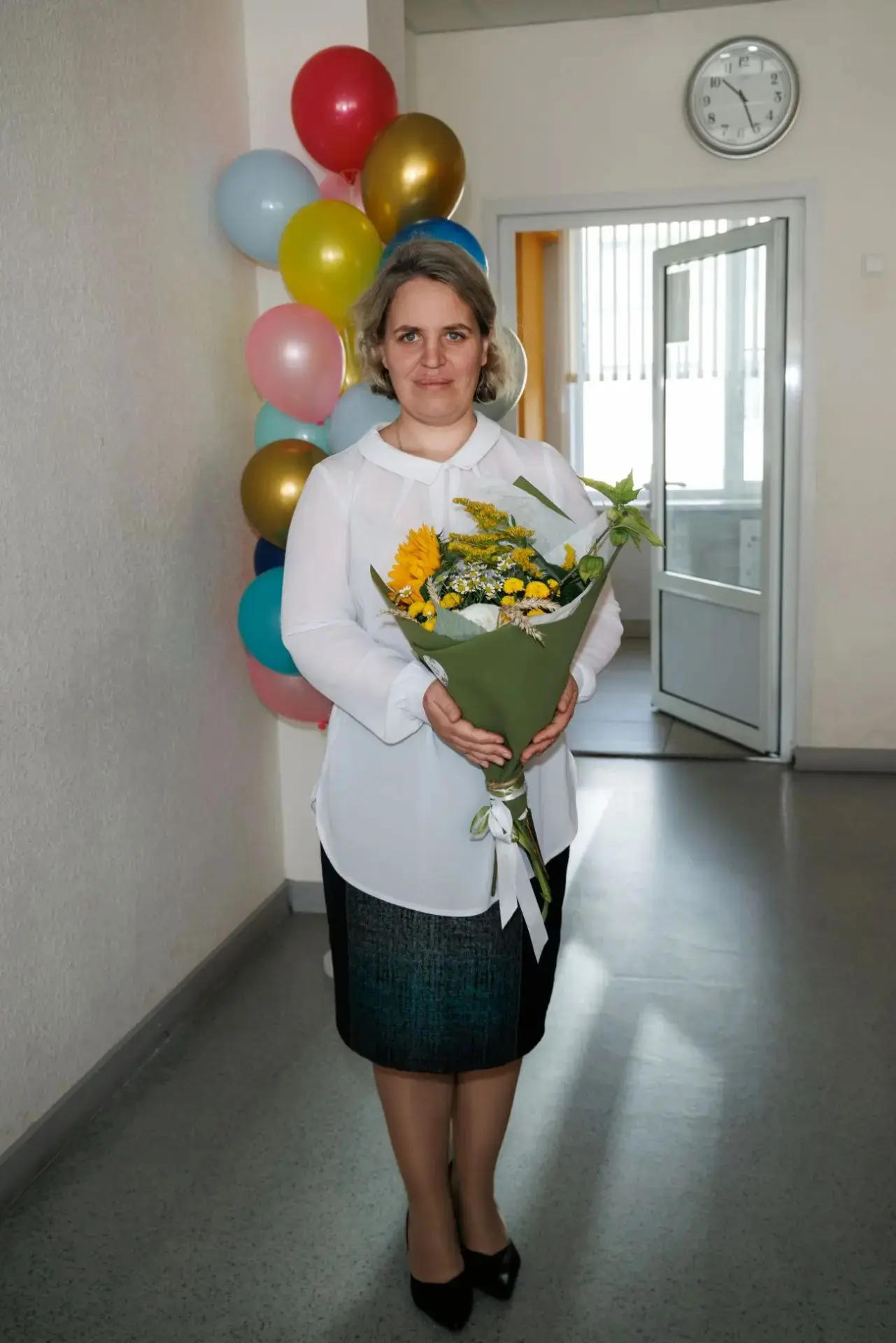 Дорогая наша Зоя Вячеславовна!💐 Поздравляем Вас с Днём учителя! Желаем Вам крепкого зд...