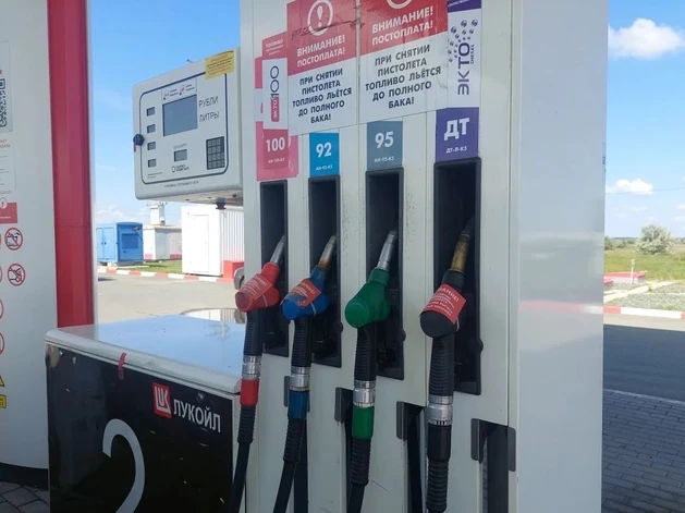 ⛽️ Автомобилисты заметили, что на некоторых заправках Свердловской области нельзя приобрести бензин 