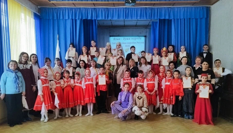☀️ Сохраняя традиции: ученики нашей школы на муниципальном мероприятии «Язык — душа народа»  Комисса