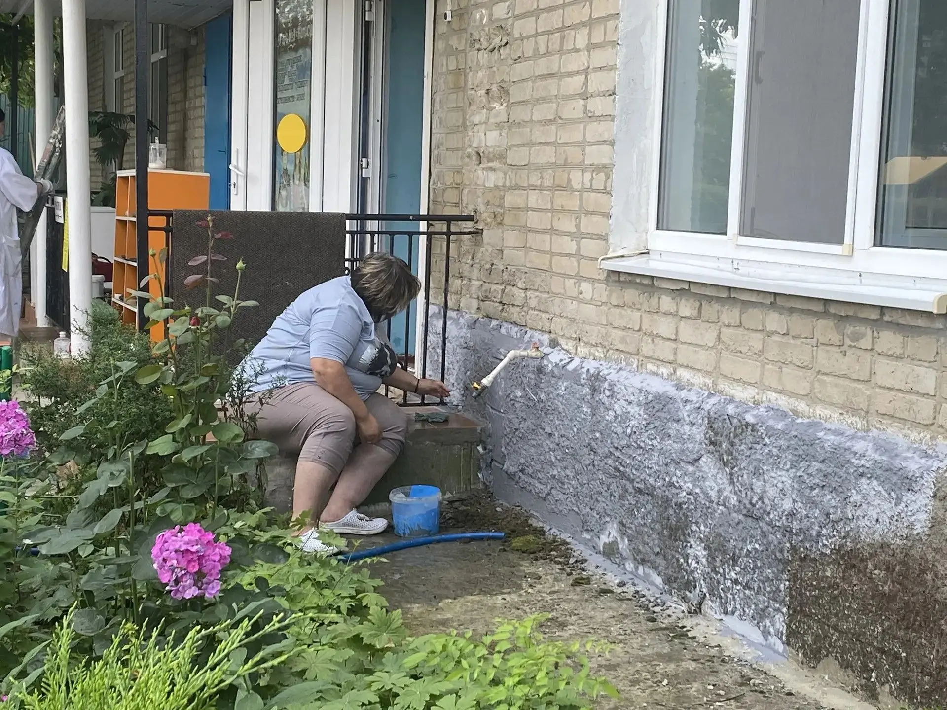 В нашем ДОУ продолжаются ремонтные работы.