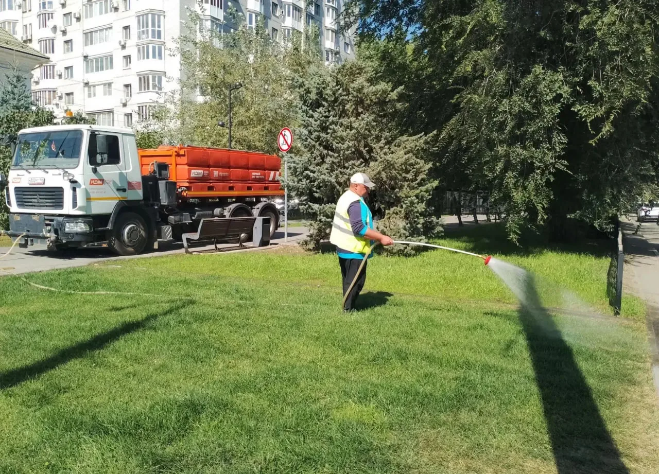 Продолжаем благоустраивать территорию нашего района