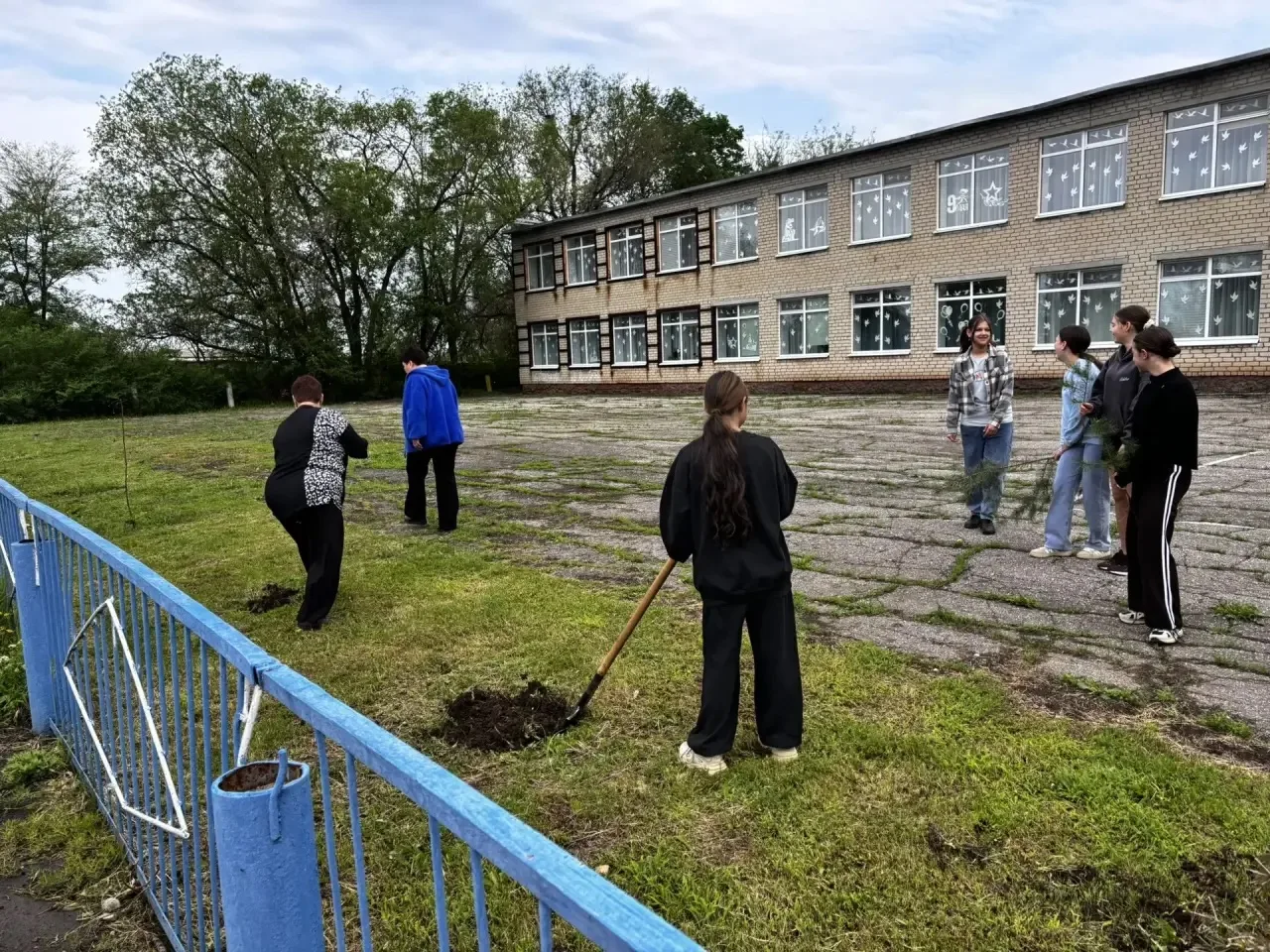 🌳Обучающиеся МОУ-СОШ с. Березовка приняли участие во Всероссийской акции "Сад памяти",...