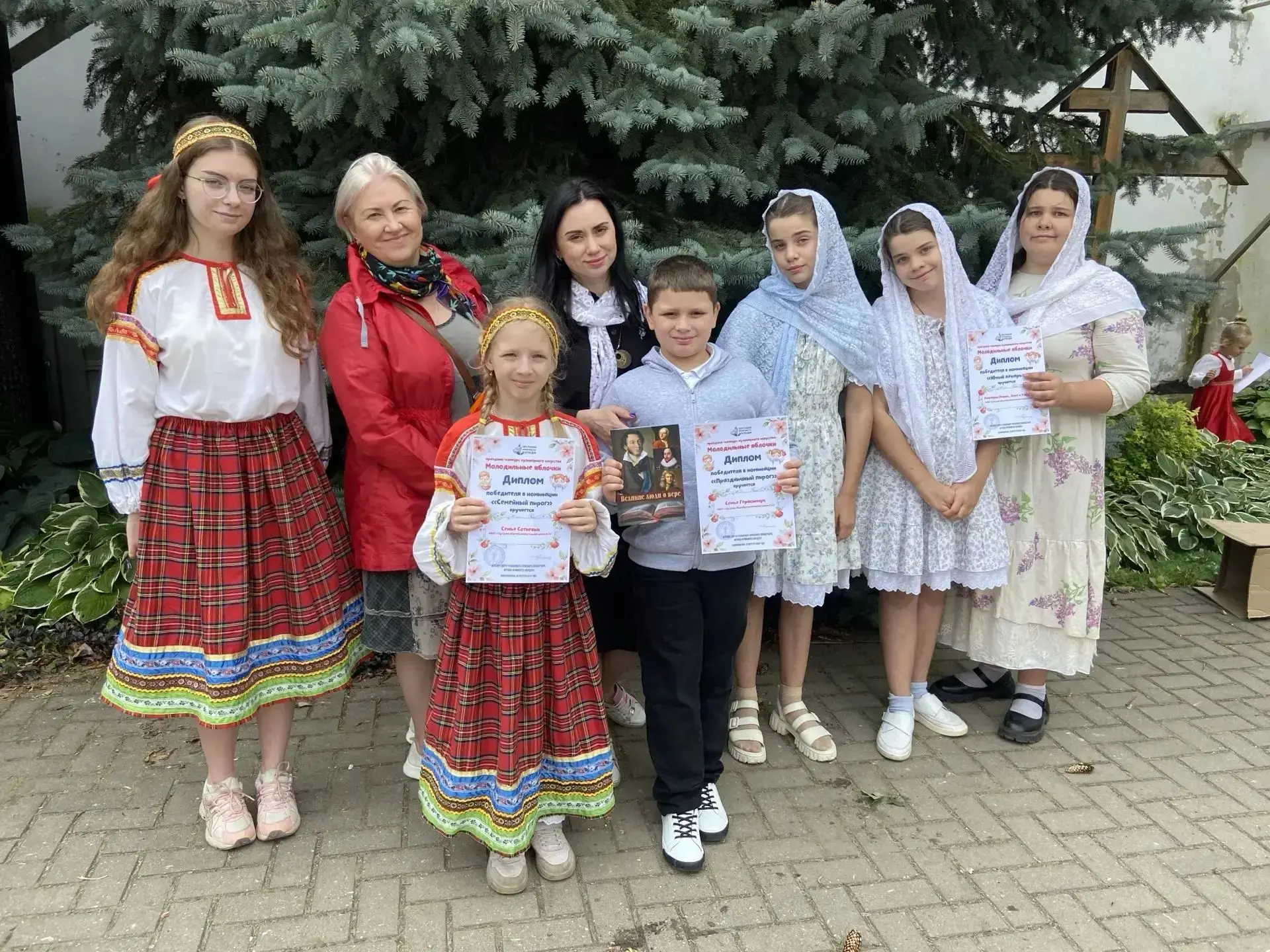 🕊🍏🕊 В день Яблочного Спаса на территории Свято-Успенского мужского монастыря прошел ...