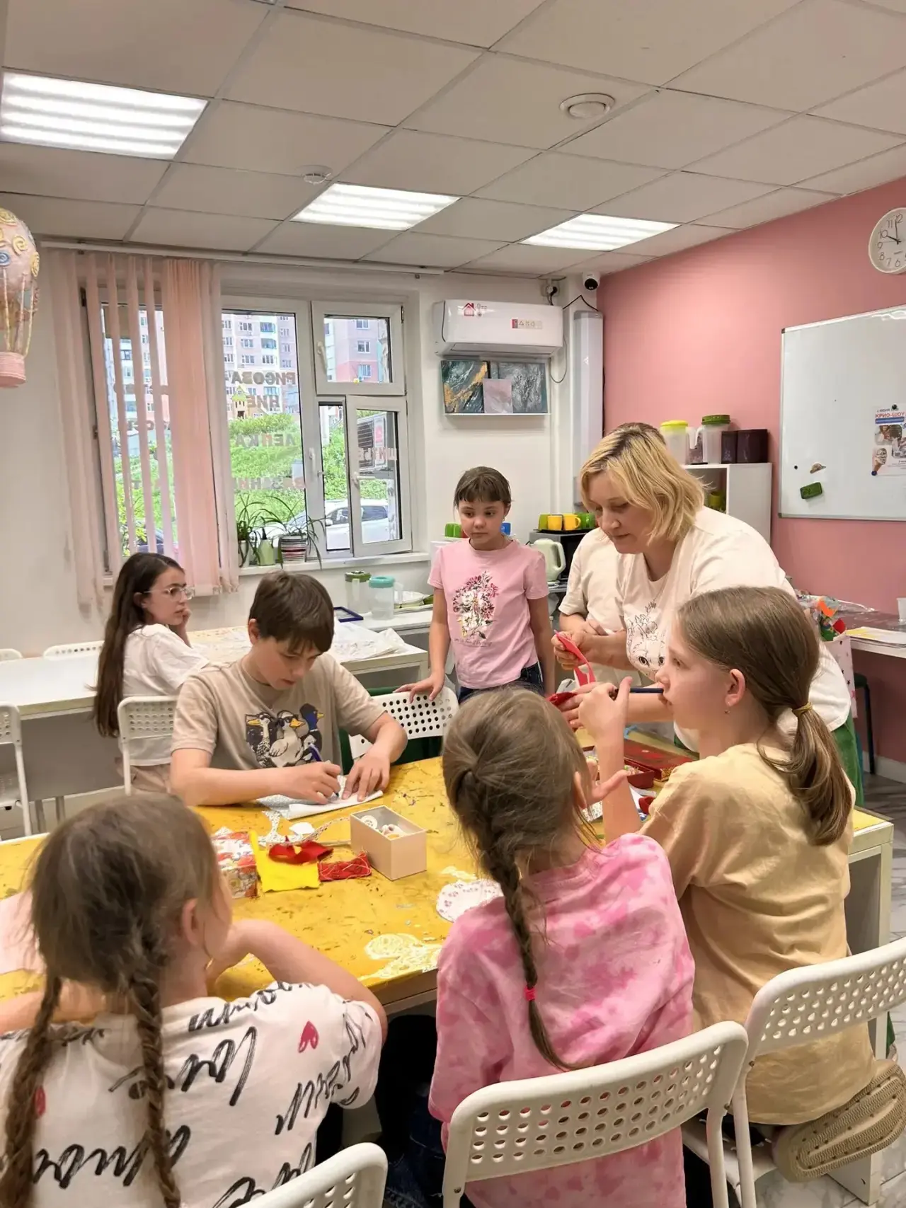 🎓 Каждый день в СмартиКаникулах — это не только игры, прогулки и приключения!