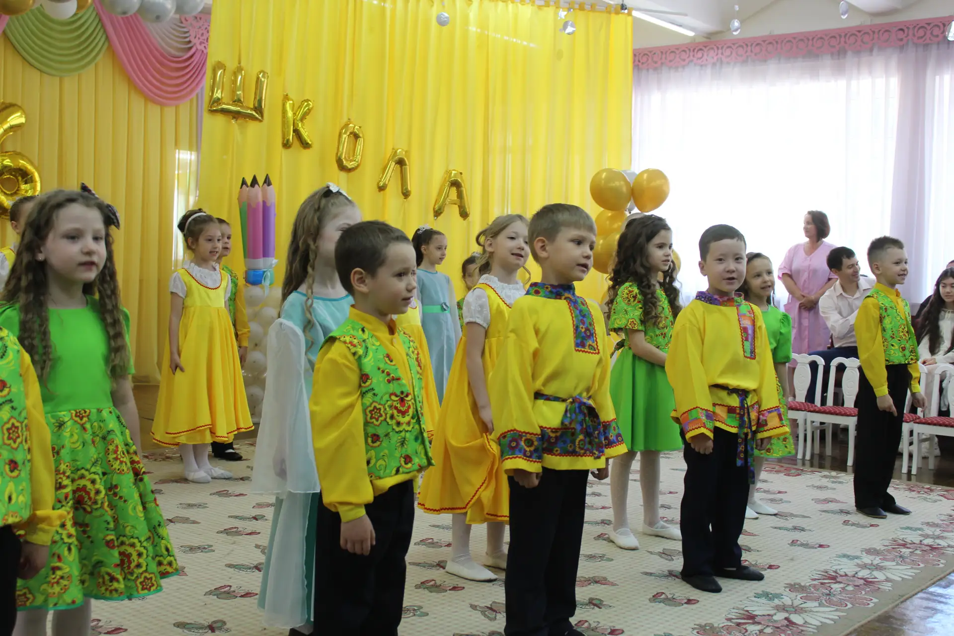 🎓 Вот и закончилась череда выпускных!

Сегодня наши замечательные воспитатели Абдюшева Наталья Серг