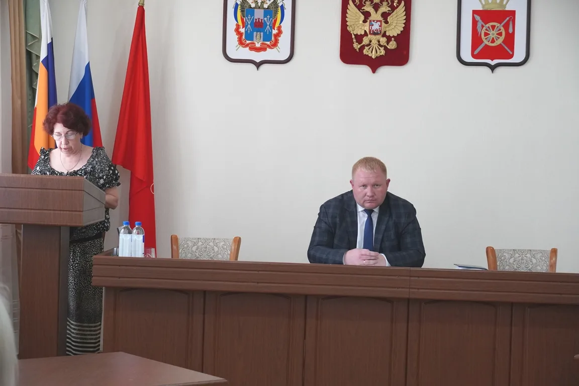Состоялось очередное заседание комиссии по обеспечению безопасности дорожного движения под председат