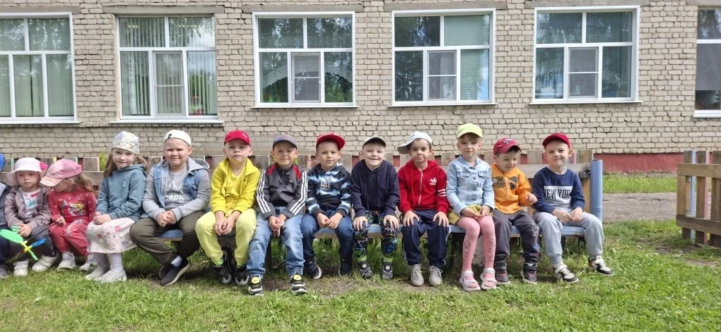 1 июня в нашем детском саду отмечался праздник День Защиты детей) Ребята всех групп с у...