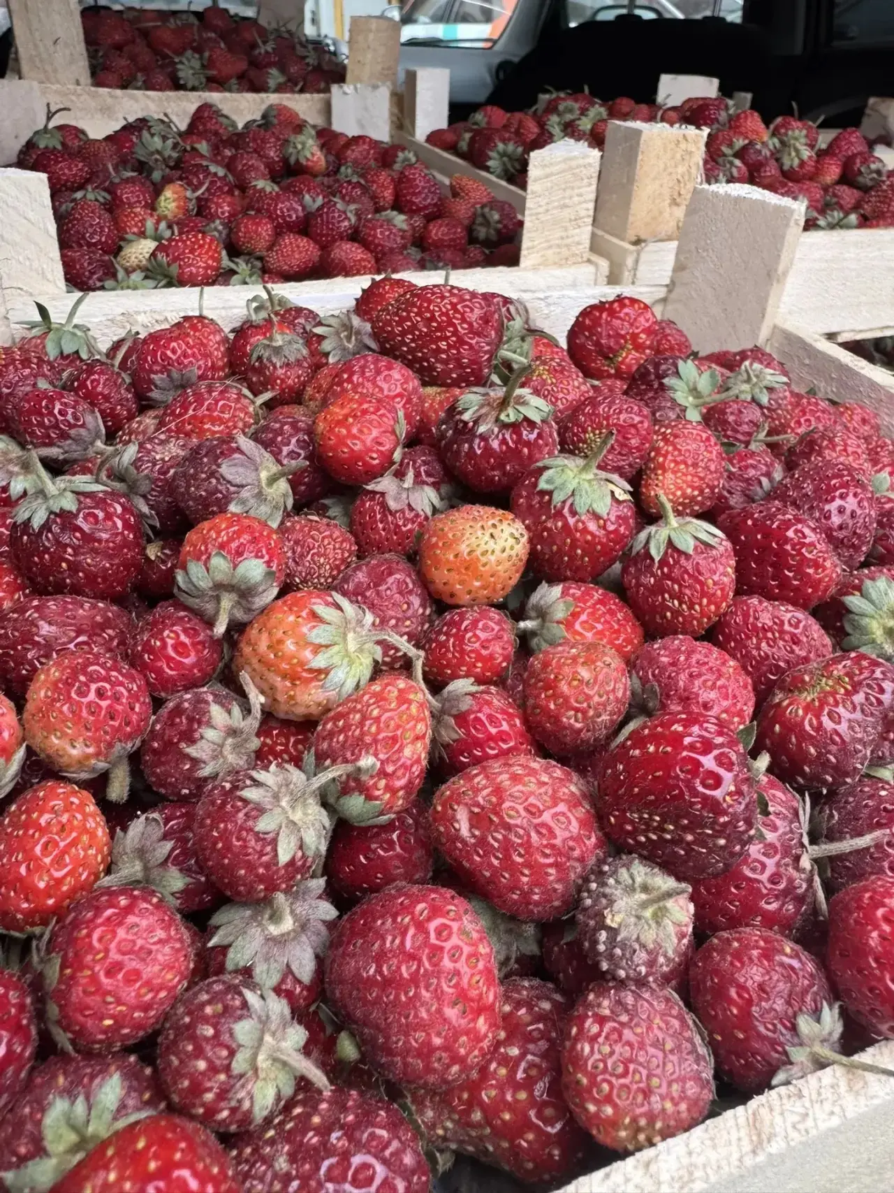 В наличии клубника 🍓