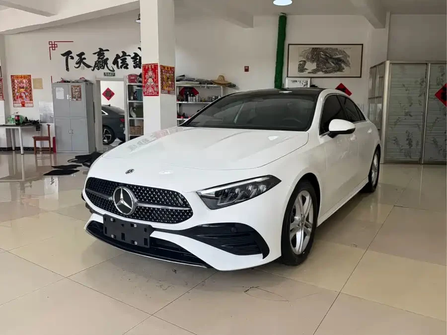 Mercedes-Benz A-class model A 180 L sports sedan
