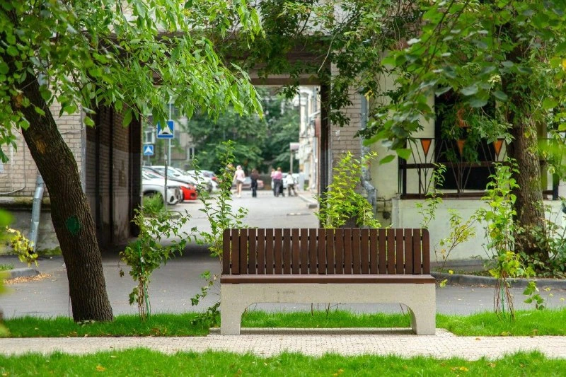 🌳 В сквере «Тебриз» после обновления появились новые зоны отдыха