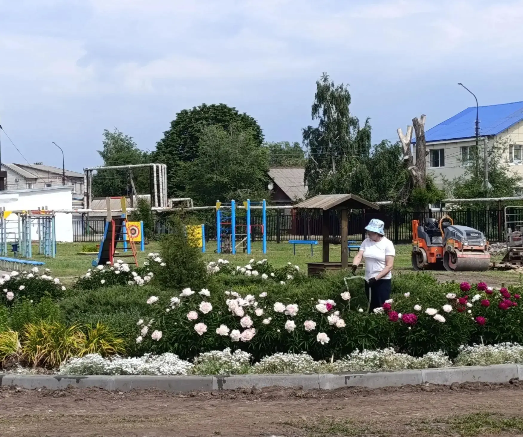 🌺Цветы России
⁣
🇷🇺 Коллектив нашей школы участвует во всероссийской акции "Цветы России".
⁣
В рам