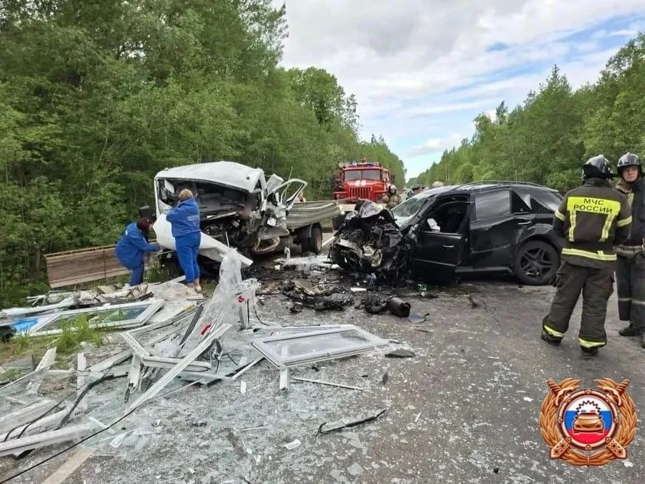🚨 ТРАГЕДИЯ НА ТРАССЕ: ОПУБЛИКОВАНЫ ФОТО С МЕСТА СМЕРТЕЛЬНОГО ДТП В ТВЕРСКОЙ ОБЛАСТИ Управление Госав