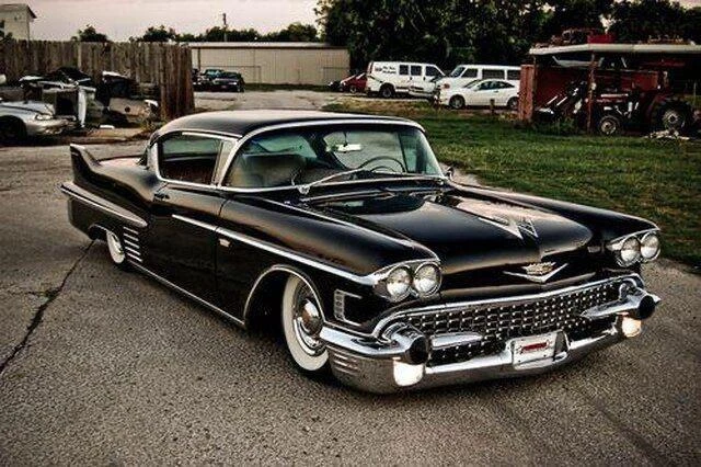 Cadillac Coupe Deville — автомобиль американской фирмы Cadillac, отделения корпорации G...