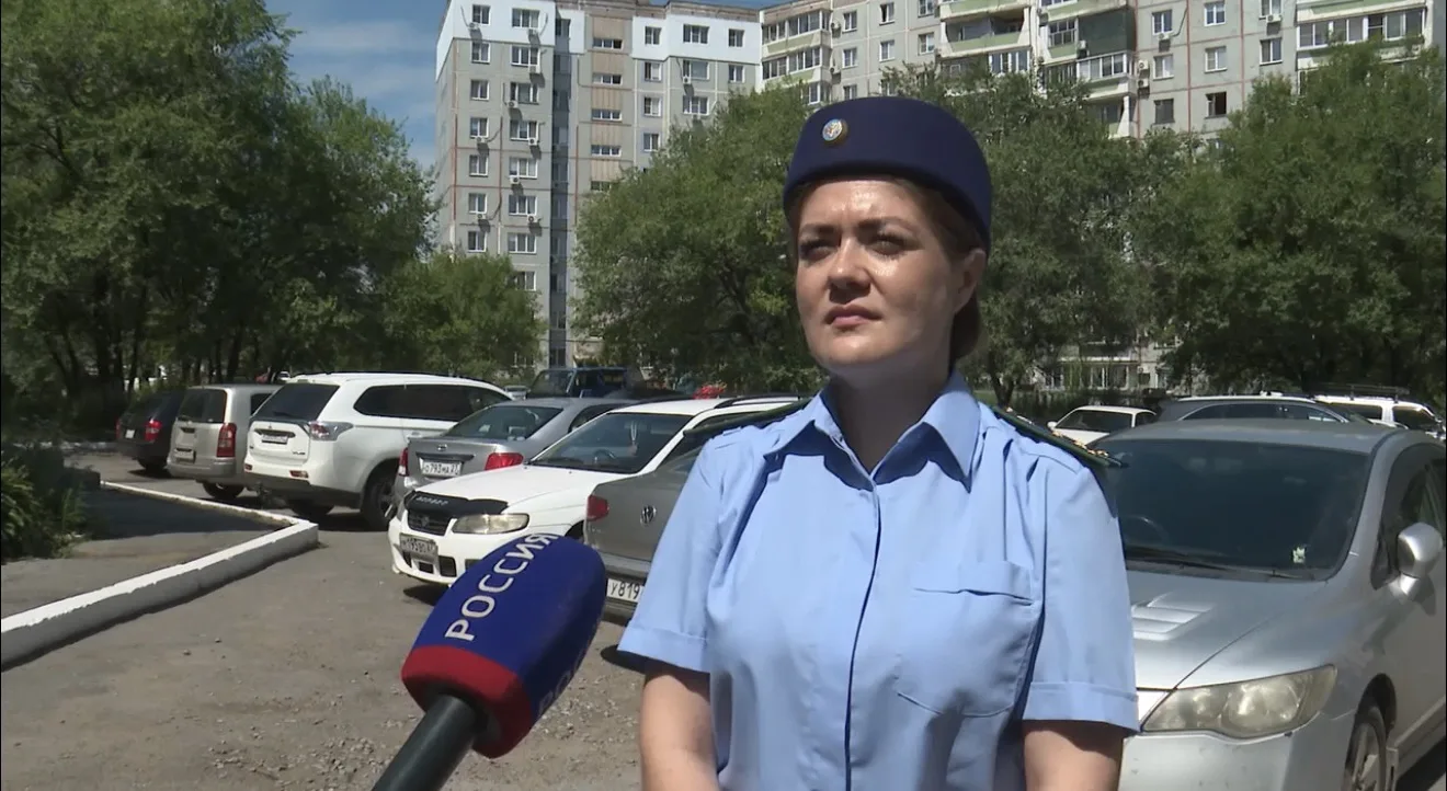 Проверка по  публикации в СМИ: Дети играют в мяч на крыше

Прокуратурой Индустриального района Хабар
