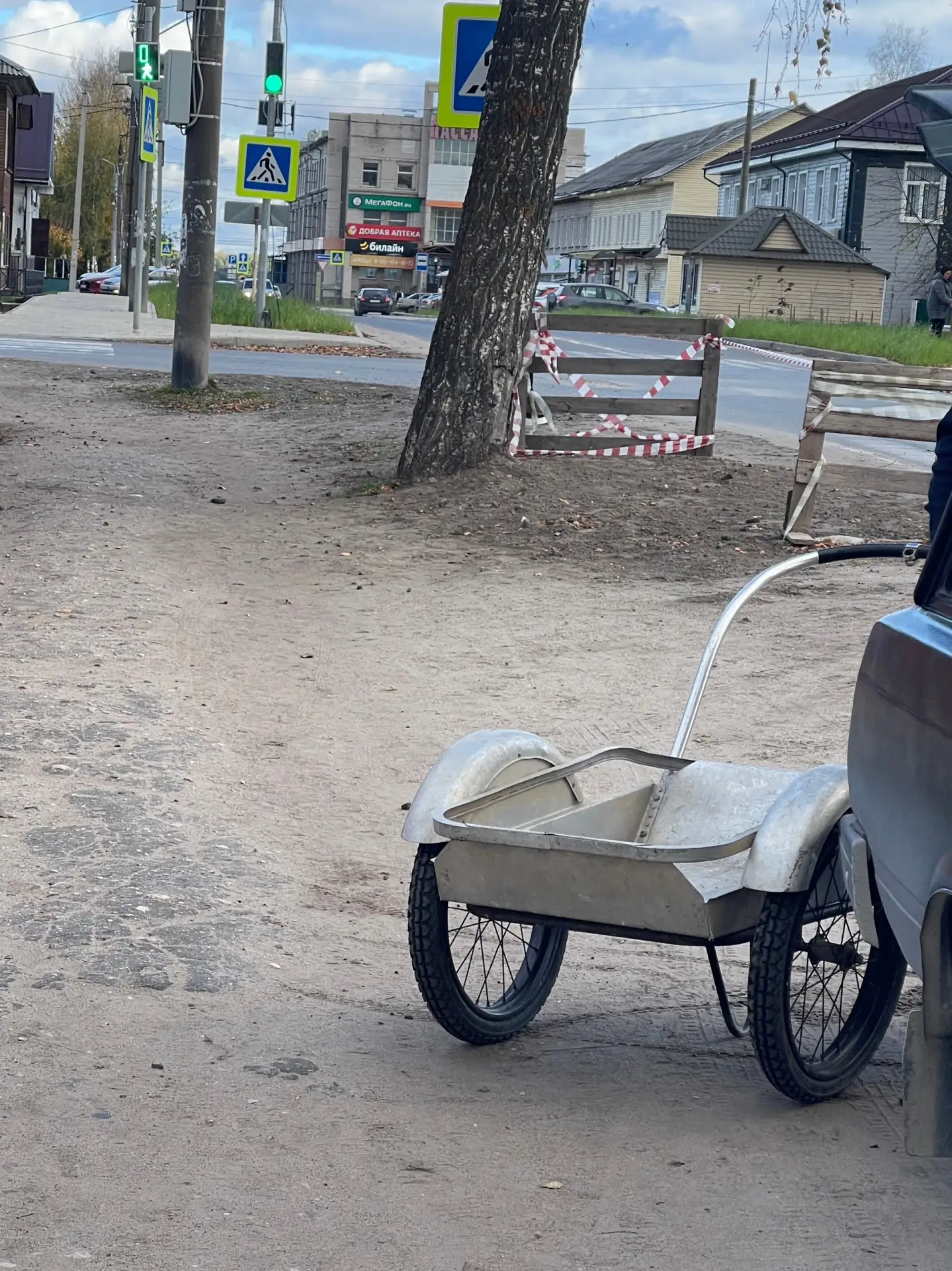 Все помнят эту «косолапую» алюминиевую тачку, которая была практически в каждом вельско...