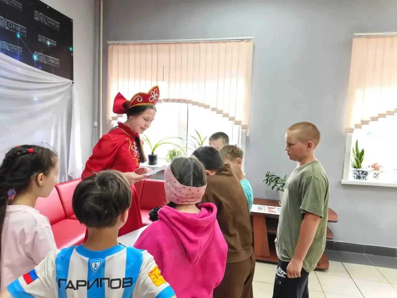 🎉 Волшебный день в школе: квест по сказкам! 🎉

Учащиеся вторых классов отправились в настоящее ска