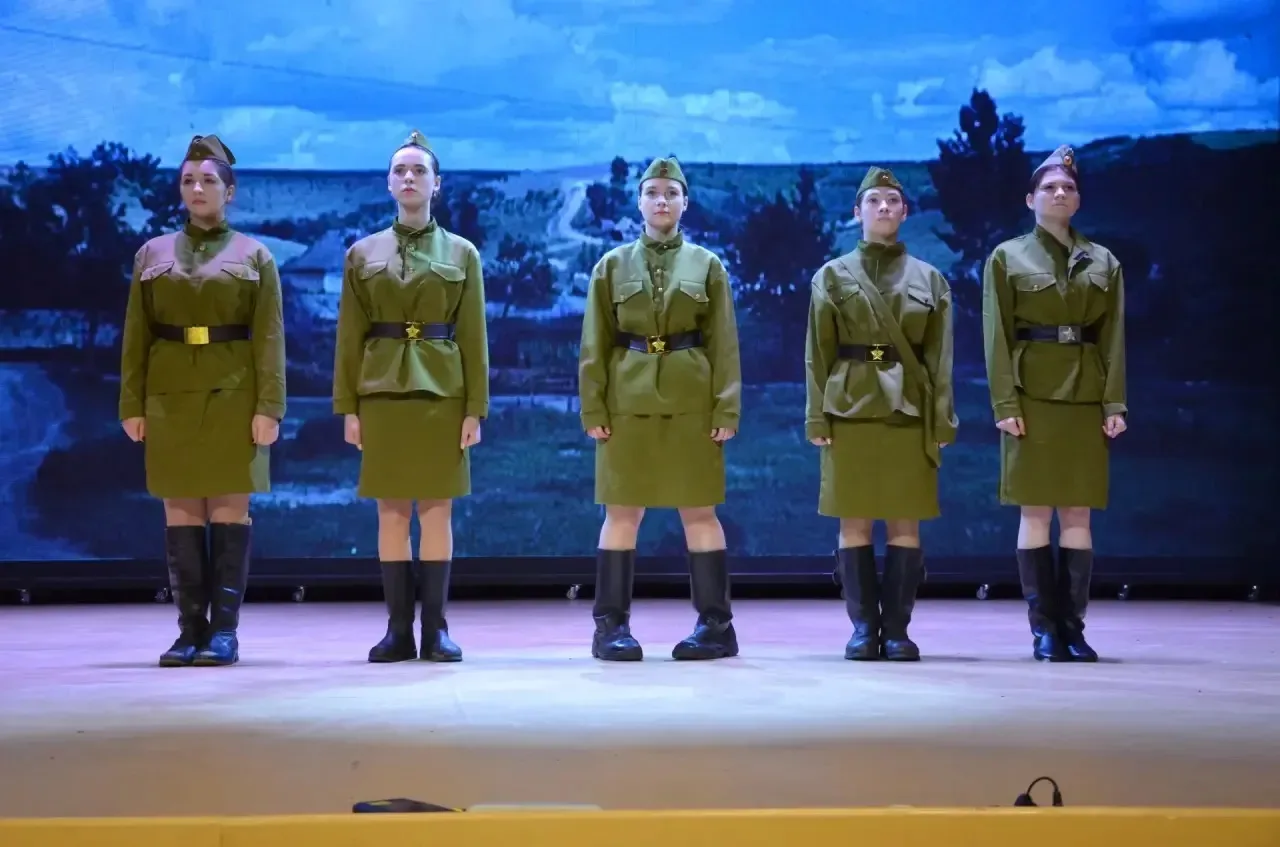 🎭 В Черниговке народный театр «Феникс» отметил день рождения  Всего за два года театр стал настоящим