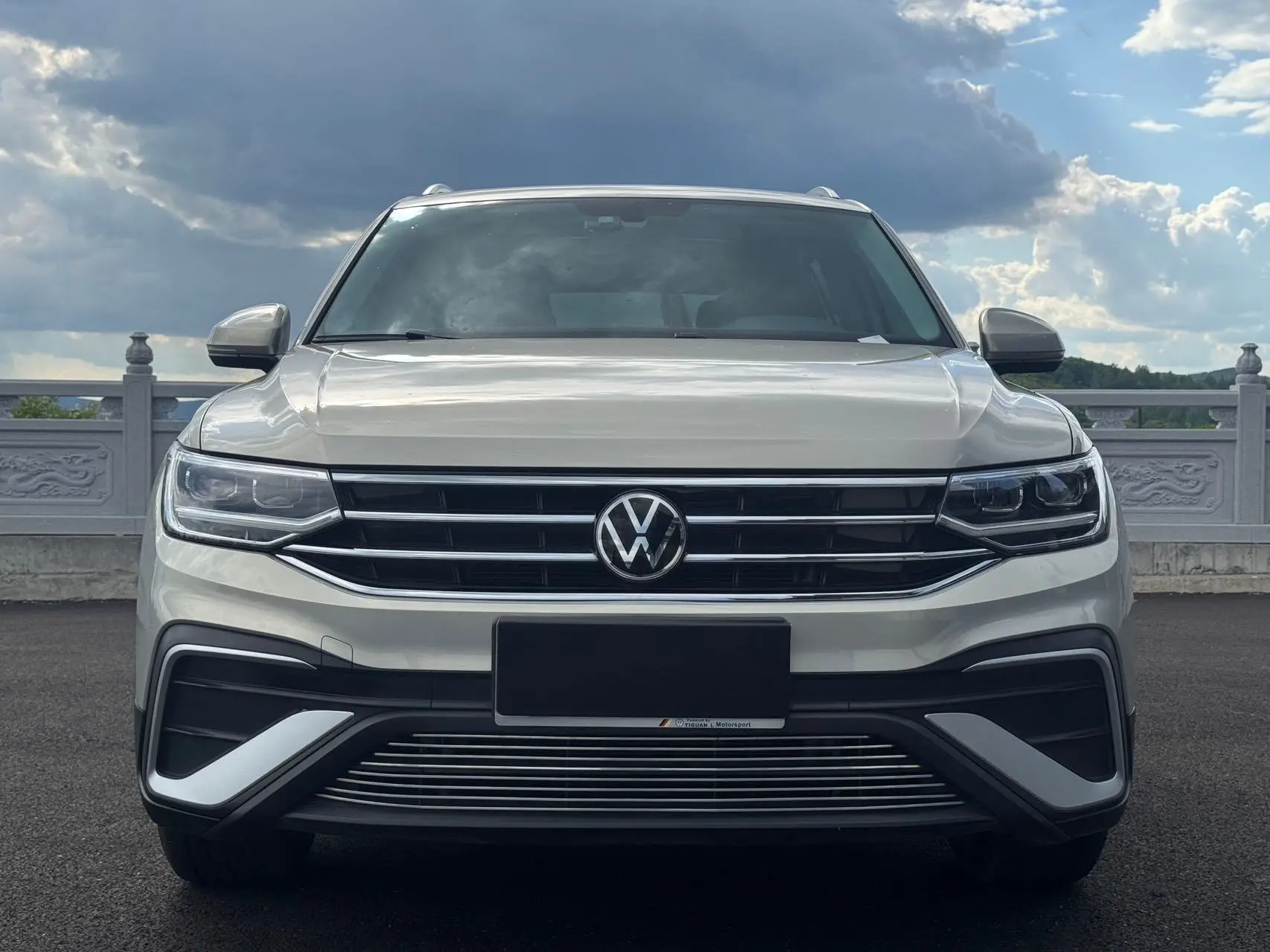 🇨🇳АВТО ИЗ КИТАЯ

 🦘Volkswagen Tiguan L

 Год выпуска: 2022-08
 Двигатель:  1.4L TSI
 Мощность: 15