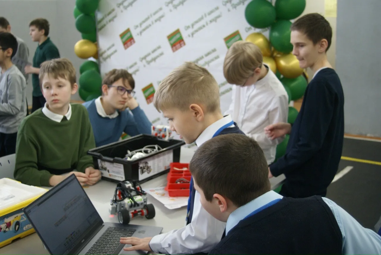 В Правдинске прошли III Открытые соревнования по робототехнике «РОБО СУМО»