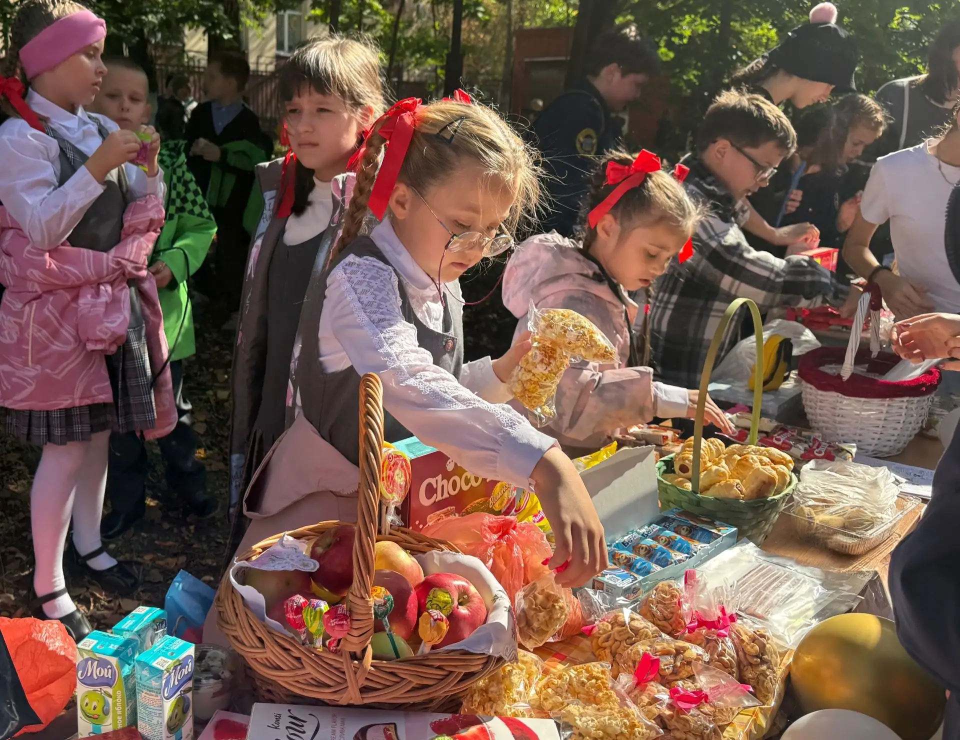 Сегодня в нашей школе было по-настоящему шумно, ярко и вкусно! 🎉