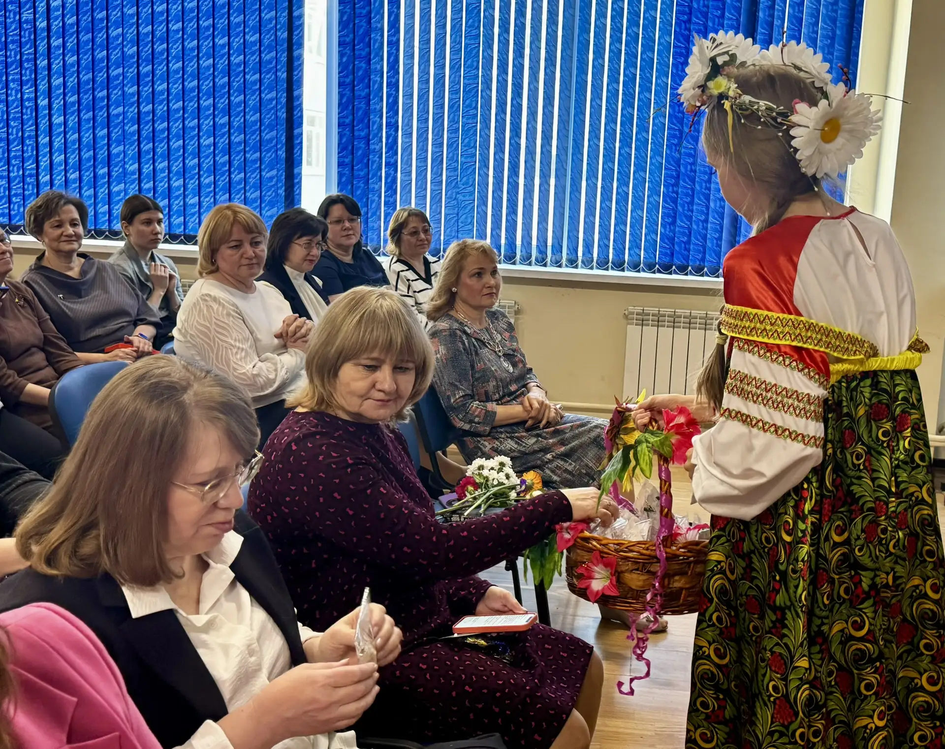 💐Дорогие женщины! Поздравляем вас с Международным женским днем — 8 марта!  🤗Сегодня хочется выразить