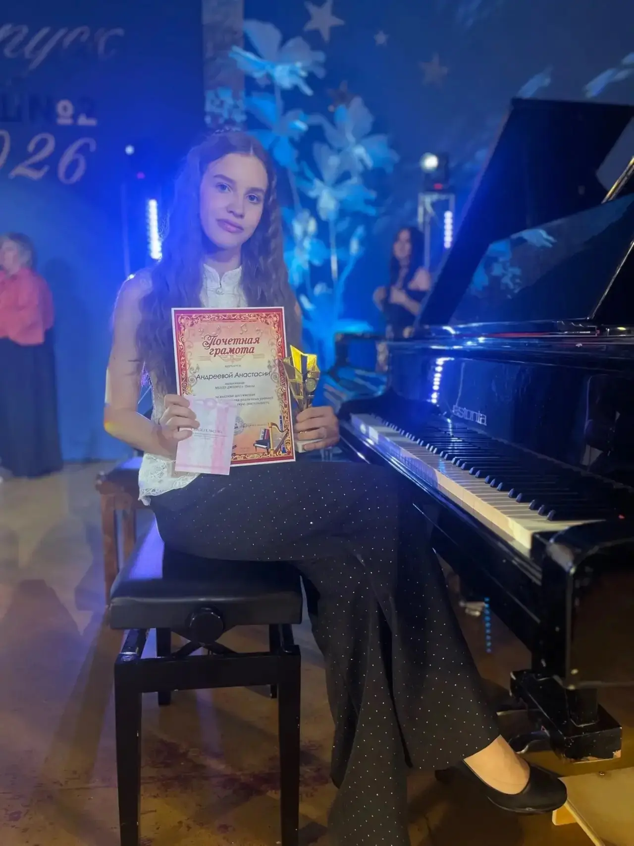 🎉СОЗДАЙ СВОЙ ВЕКТОР УСПЕХА! 🎉

Привет, друзья! Меня зовут Андреева Анастасия, я учусь в МБОУ СОШ №