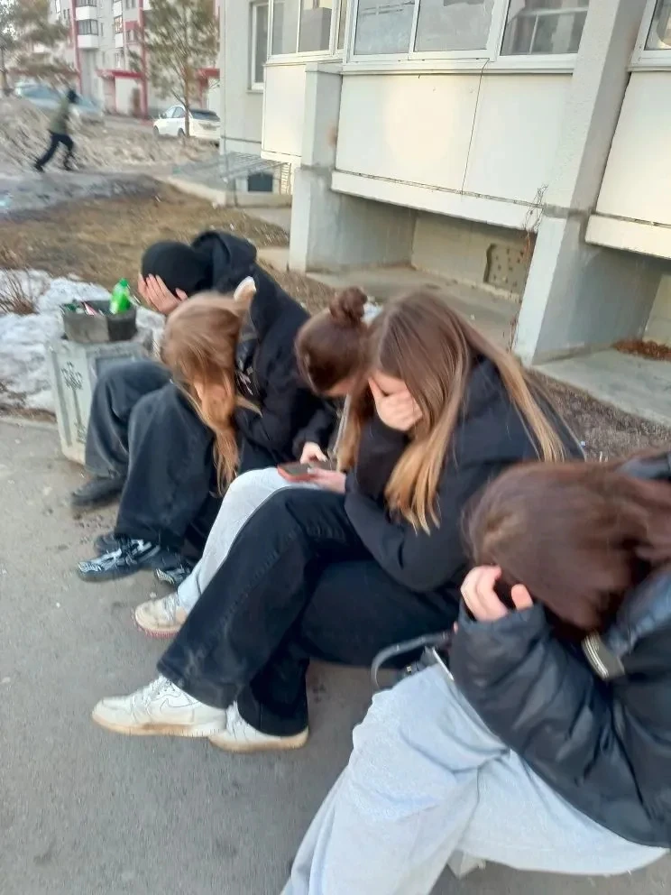 Уважаемые родители подростков! Обратите внимание на поведение своих детей   В последнее время участи