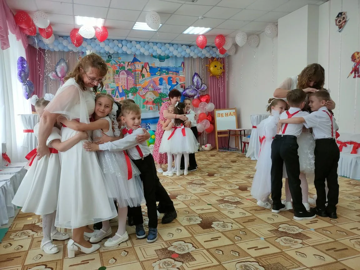 Дорогие наши выпускники группы "Солнышко"!!!