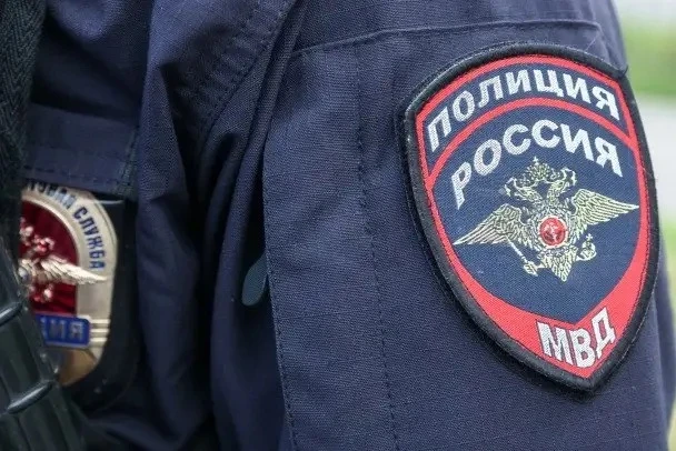 Квартиры над барами как прикрытие: админа колл-центров мошенников вычислили в Петербурге