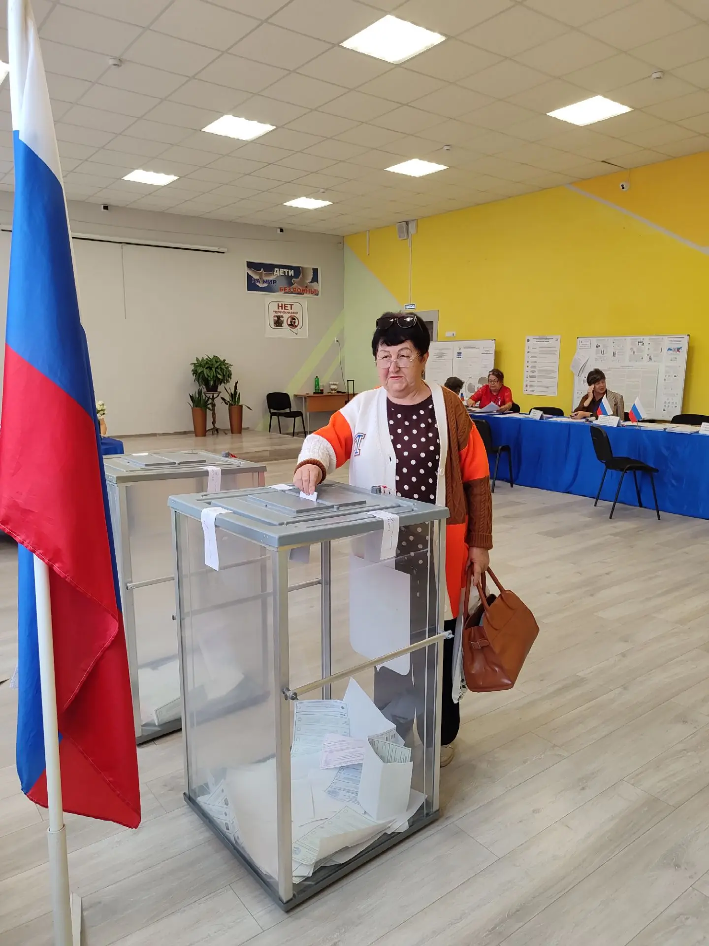 👩‍🏫 На избирательном участке 89 голосует Дьяконенко Любовь Петровна — учитель начальн...