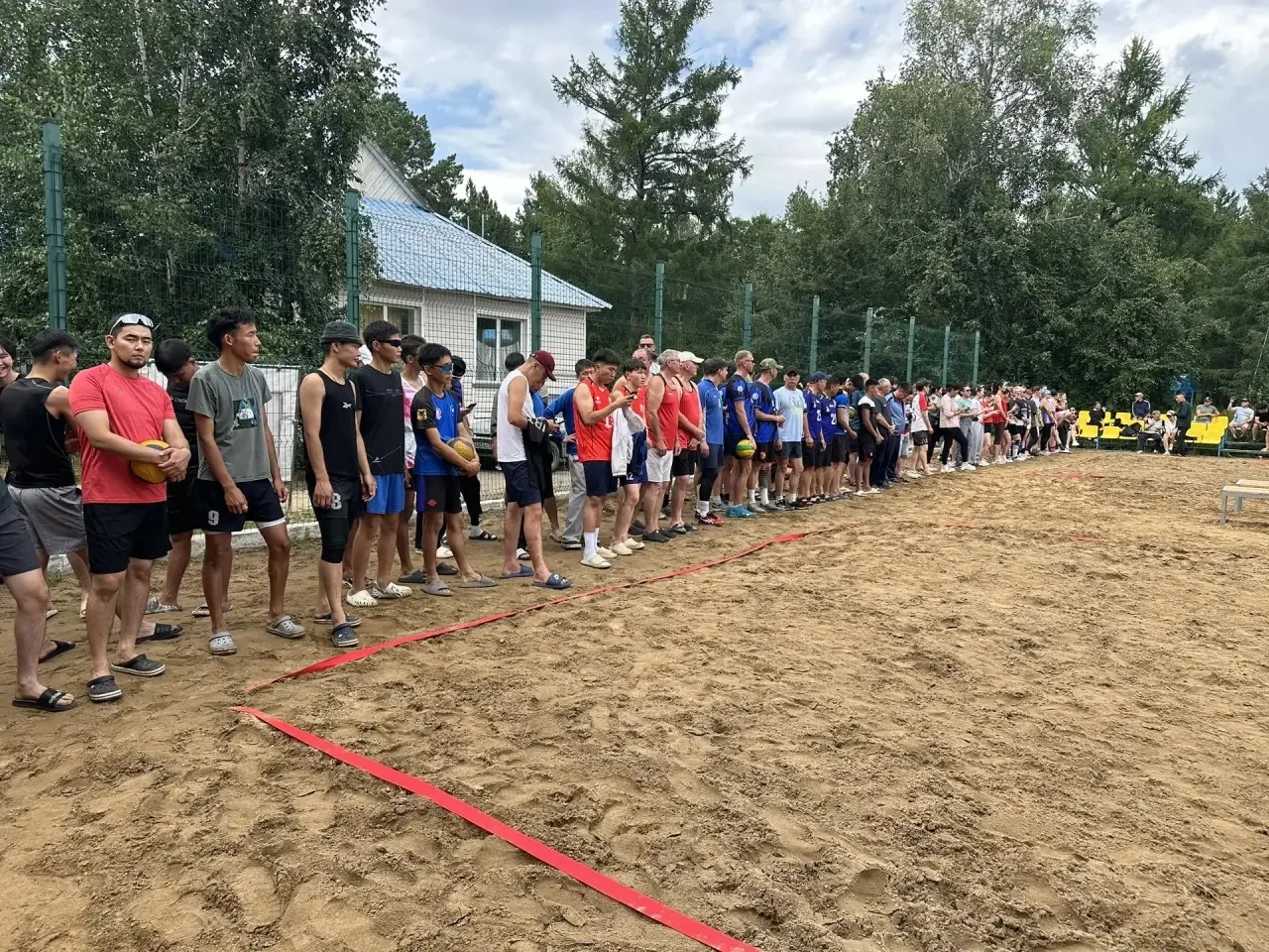 В национальном парке «Алханай» проходит чемпионат Забайкальского края по пляжному волей...