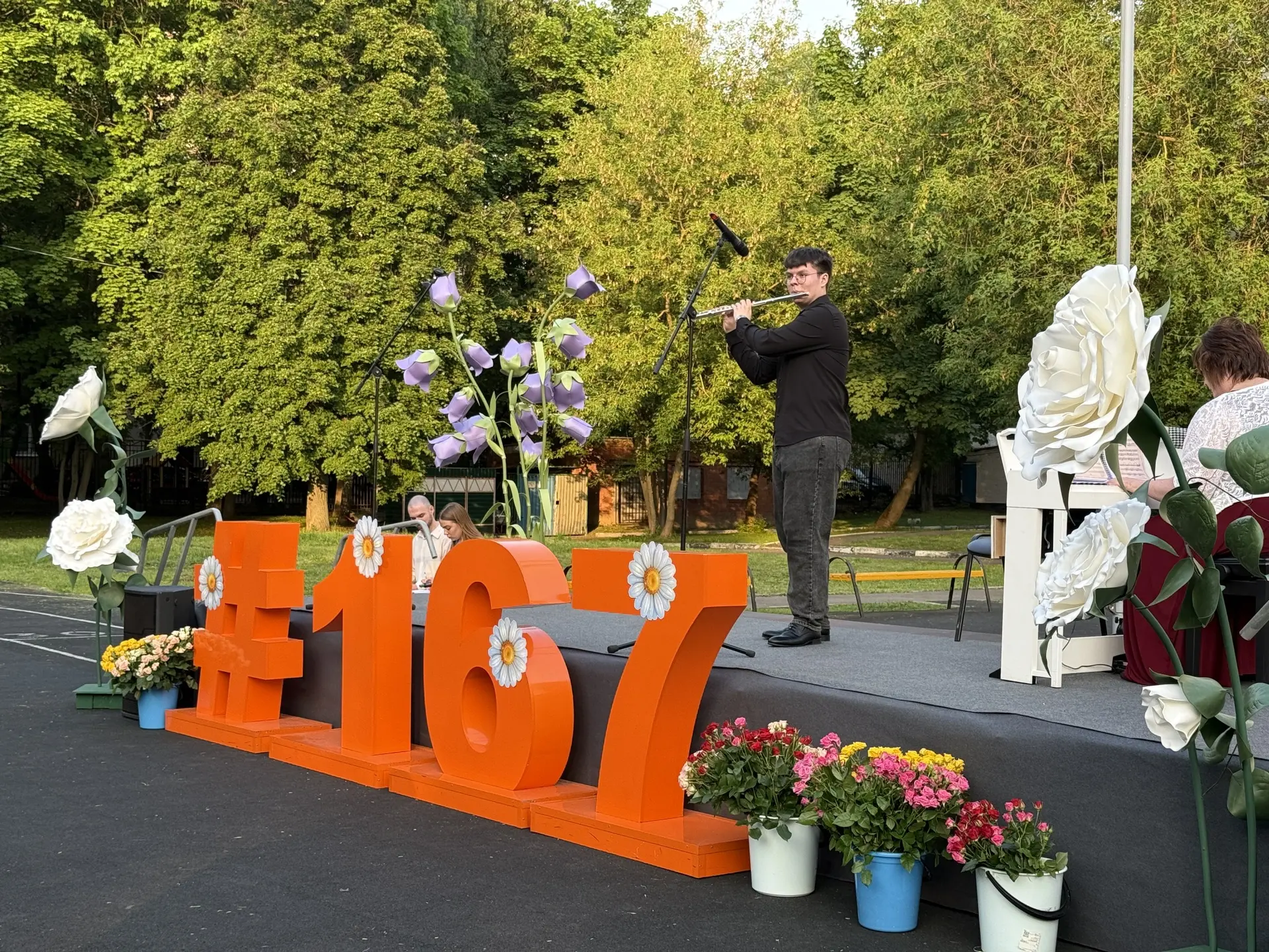 🌸 «Майский вальс» под открытым небом: концерт Школьной детской филармонии 🎶  21 мая школьный стадион